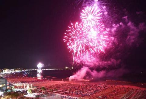 deroga orari svolgimento manifestazioni e concerti  notte rosa e ferragosto 