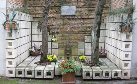 Monumento ai partigiani Domenico Rasi e Vanzio Spinelli