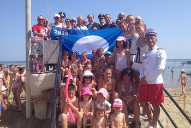 Mercoledì 8 luglio 2015 cerimonia di consegna della 20a Bandiera Blu alla spiaggia di Cattolica