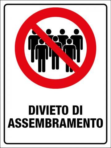 divieto di assembramento 