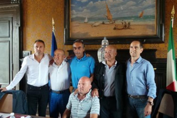 Gli organizzatori dell'edizione 2014 con il Giudice Morosini e il Sindaco Cecchini